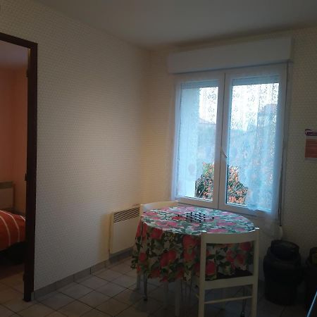 Ferienwohnung Chez Fabienne T1 Le Breuil-sur-Couze Exterior foto