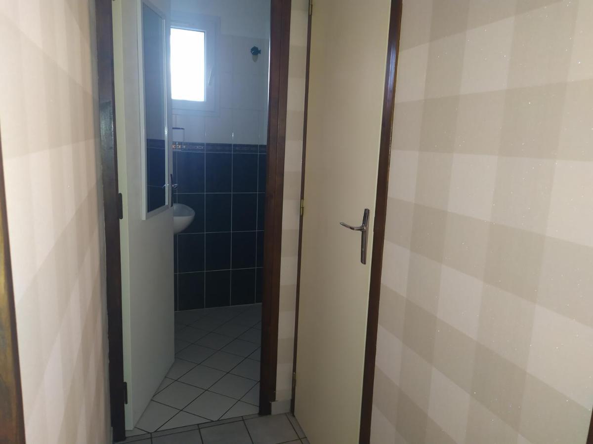 Ferienwohnung Chez Fabienne T1 Le Breuil-sur-Couze Exterior foto